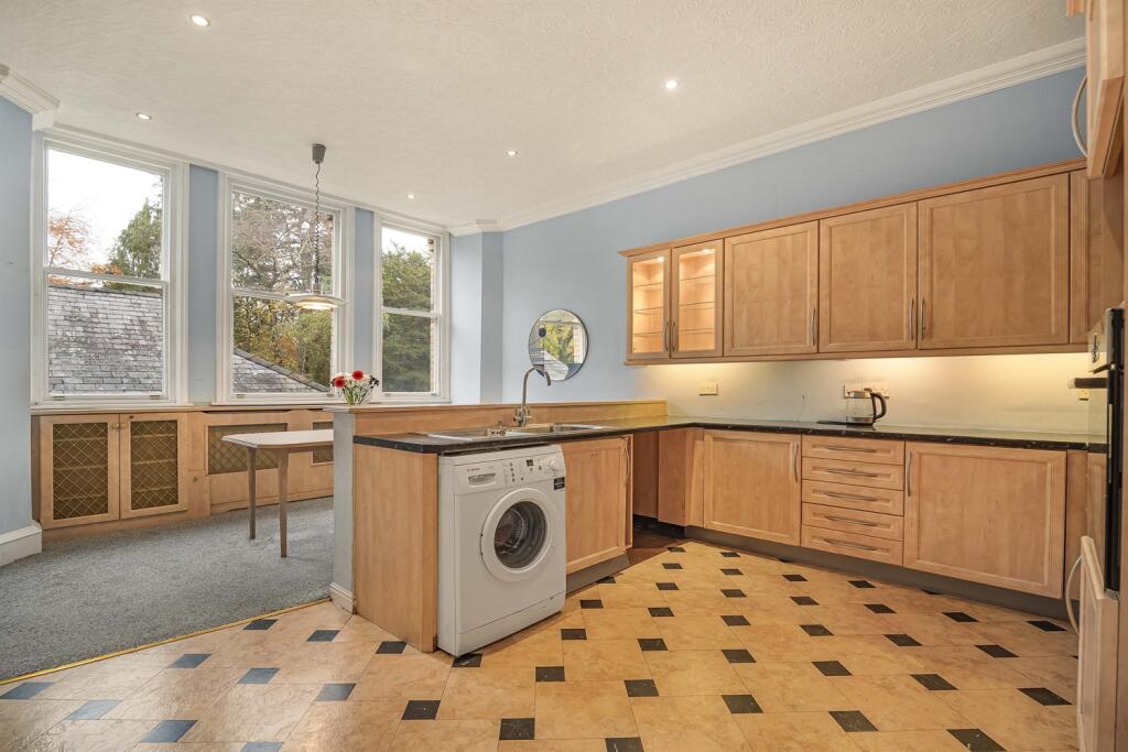 2 bedroom apartment for sale in West Lynn, Devisdale Road, Altrincham, WA14